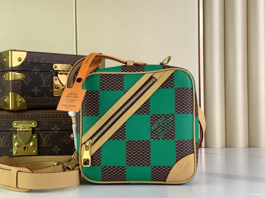 Cheap Chess VUITTON Messenger-24*24*8CM LOUIS 0706